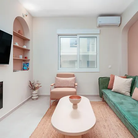 Koukaki Jacuzzi Retreat Apartment Athens